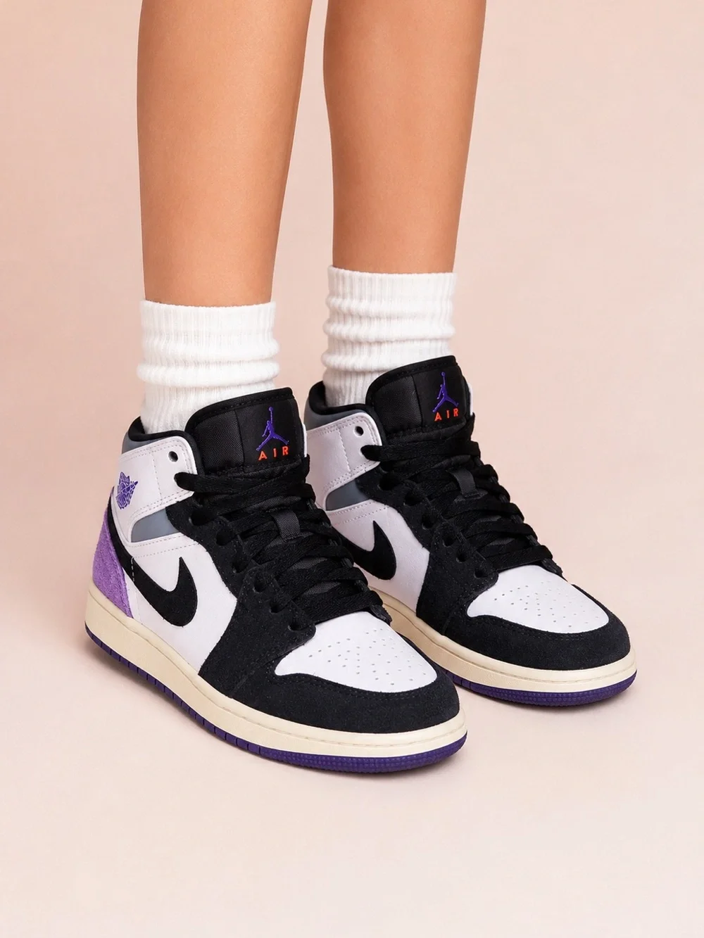 Nike Air Jordan 1 Mid SE 